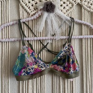 Victoria’s Secret bralette bundle